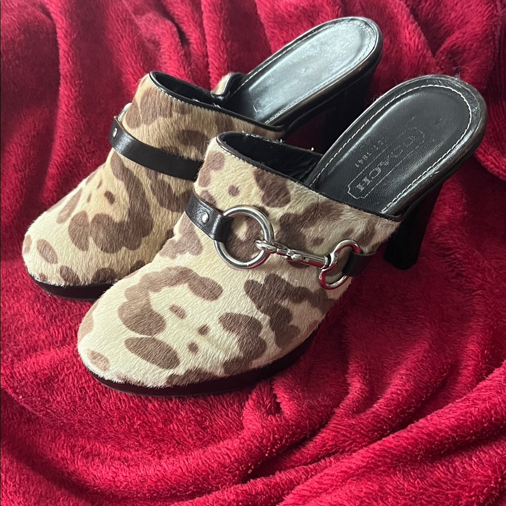 6 1/2 Coach Women's Brown Tan Silver Hardware Heels